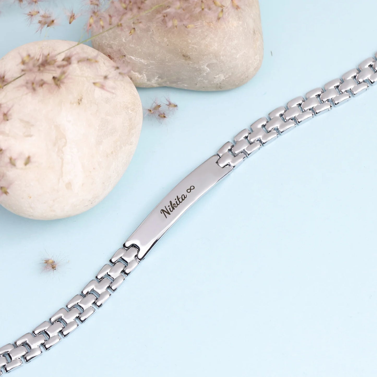 Engraving name bracelet