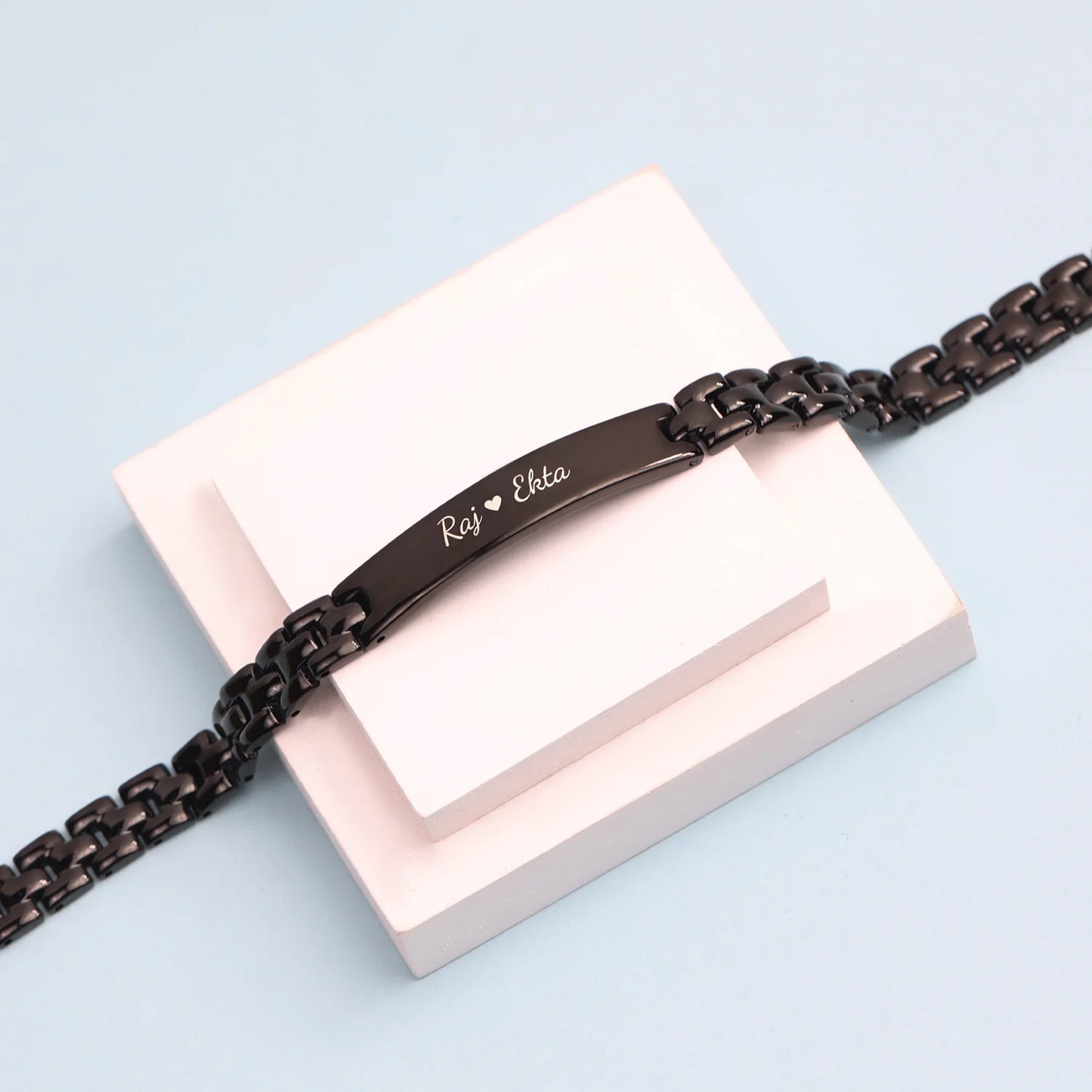 Engraving name bracelet