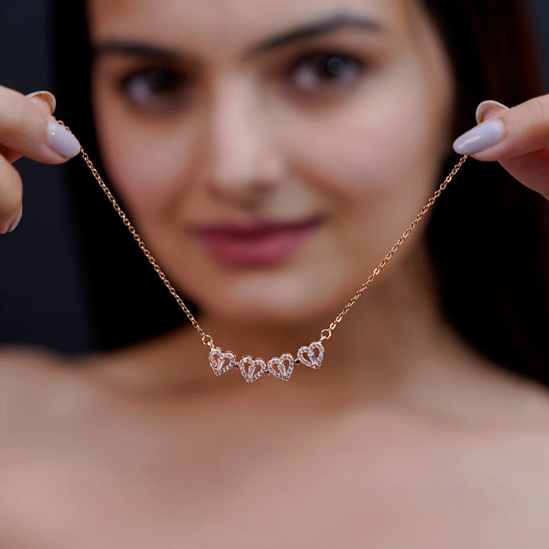 SHINY CLOVER GOLD PLATED NECKLACE