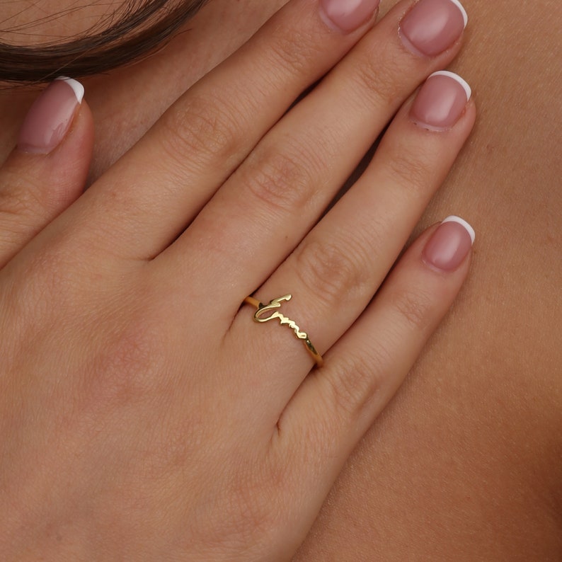 Name Ring